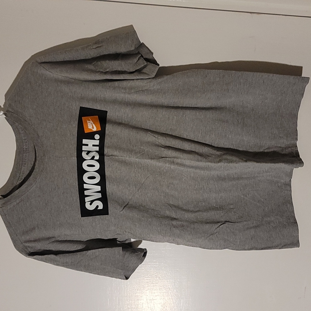 Grey Nike Men's small T shirt